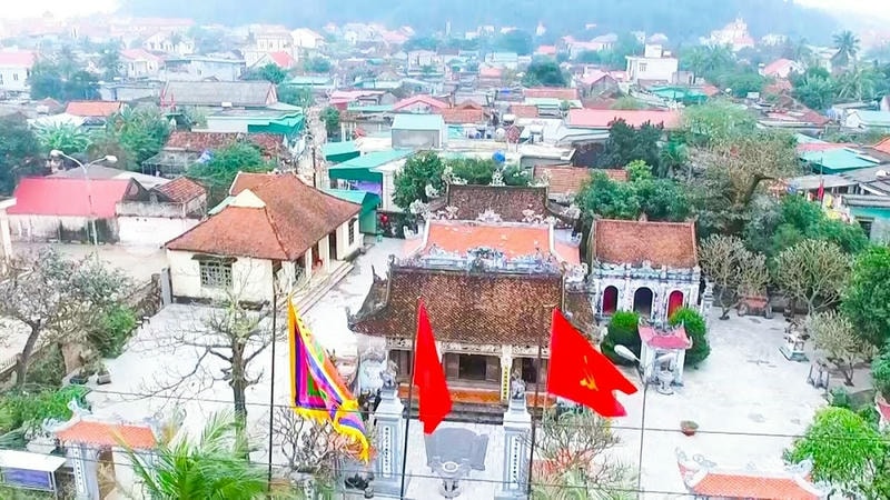 ảnh các địa điểm du lịch tại cửa lò đền Vạn Lộc