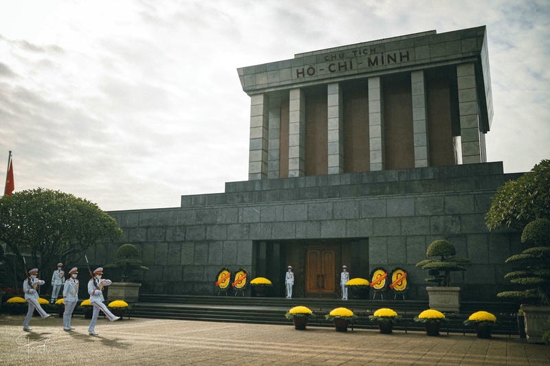 ảnh các địa điểm du lịch tại hà nội Lăng Chủ tịch Hồ Chí Minh