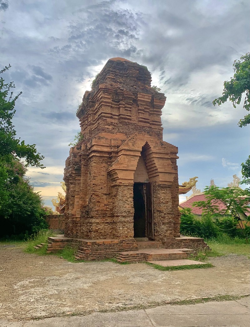 ảnh các điểm du lịch tại phan thiết Tháp Po Sah Inu