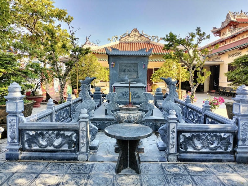 Ảnh các địa điểm du lịch tại Rạch Giá Kiên Giang Đền Nguyễn Trung Trực
