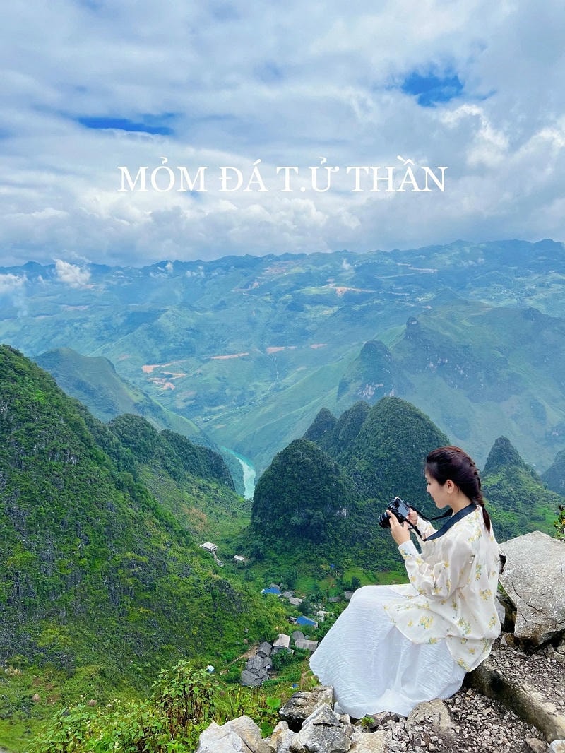 Ảnh các địa điểm du lịch tại Hà Giang Mỏm đá tử thần