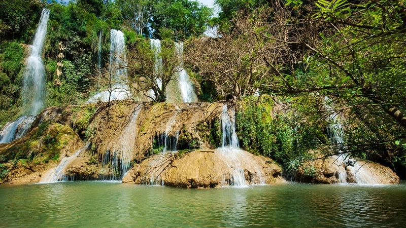 điểm du lịch tại mộc châu thác dải yếm