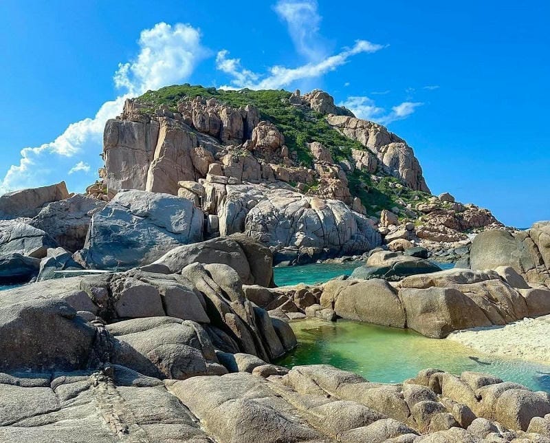 Ảnh các địa điểm du lịch tại Cam Ranh Hòn Rùa